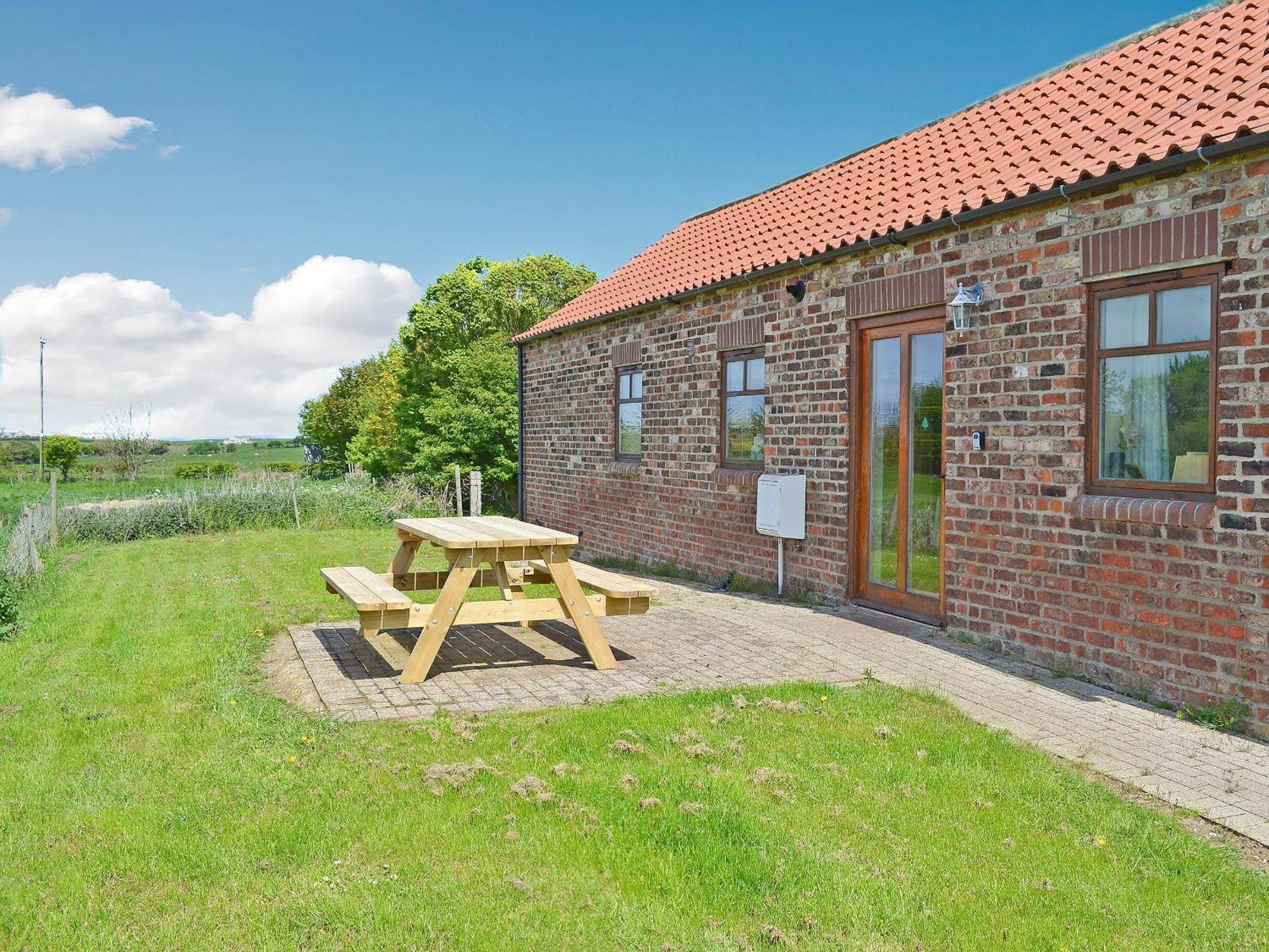 Meadow Cottage - Uk45882 Flamborough Exterior photo